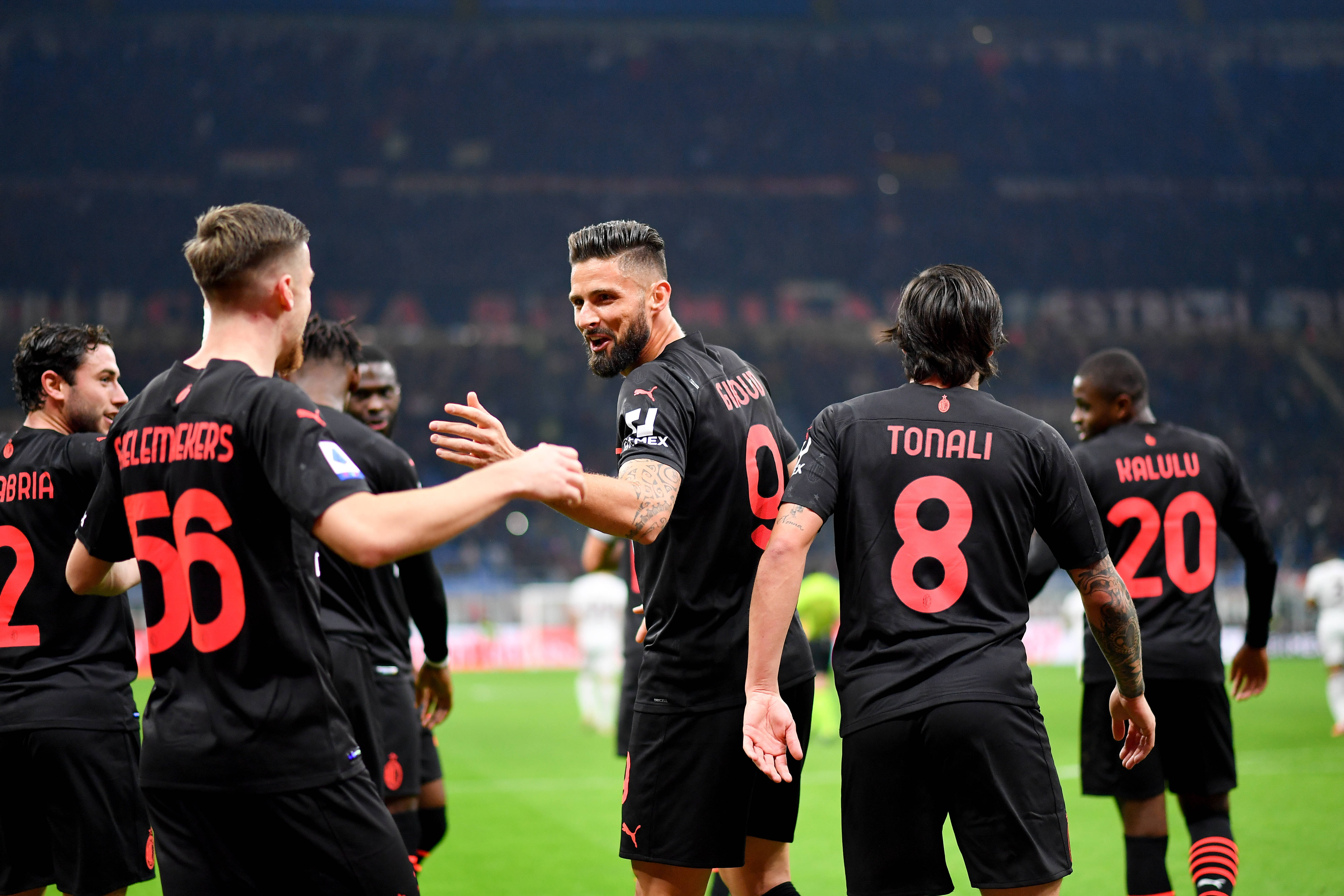 申花与津门虎历史共计交手47次，战绩为20胜17平10负（申花与津门虎历史交锋47场，申花20胜17平10负）