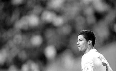 汪顺鼓励年轻运动员勇敢面对敢于亮剑（汪顺勉励青年选手无惧挑战、勇于亮剑）