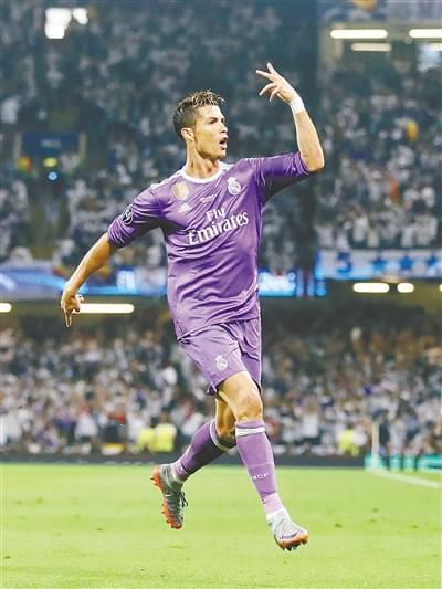 东体：波耶特辞职是为助教出头，中超有球队有意聘请他执教（东体：为力挺助教，波耶特选择辞职；中超俱乐部有意邀其执教）