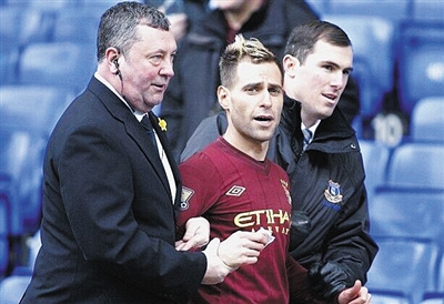 孔蒂：从赛季开始我们就一直在追赶，缺兵少将的情况太多了（孔蒂：赛季自开打便一路追赶，伤病频仍让阵容捉襟见肘）