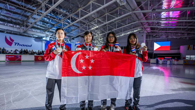 莫雷诺：若能重返西班牙队当然很好；黄潜现在西甲第二还不错（莫雷诺：若能回归西班牙队当然是好事；黄潜暂居西甲第二，表现不错）