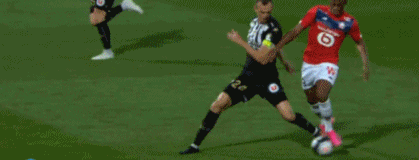 官方：英格兰名哨安东尼-泰勒将执法欧冠第4轮布鲁日vs巴萨