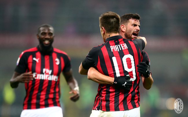 澳超官方：中央海岸水手vs悉尼FC因雷电天气推迟1个小时开球（澳超通告：受雷电影响，中央海岸水手对悉尼FC开球时间延后1小时）