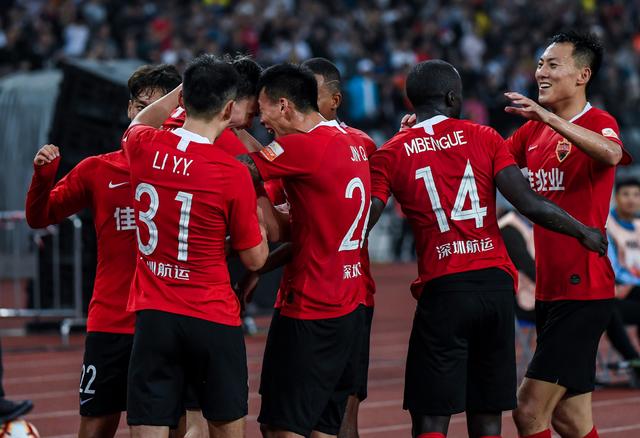 德天空：多特将在今天与二门亚历山大-迈尔续约至2027年（德天空：多特今日将与二号门将亚历山大-迈尔续约至2027年）