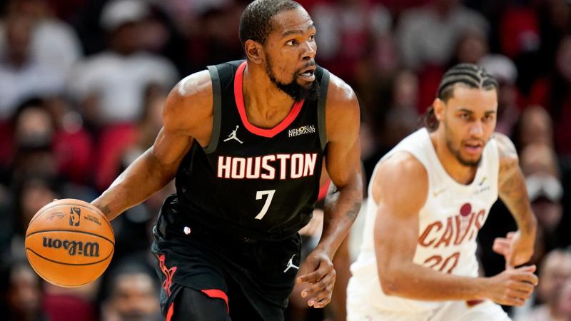 女子篮球联盟赛季焦点球员表现（女篮联赛本季明星球员表现盘点）